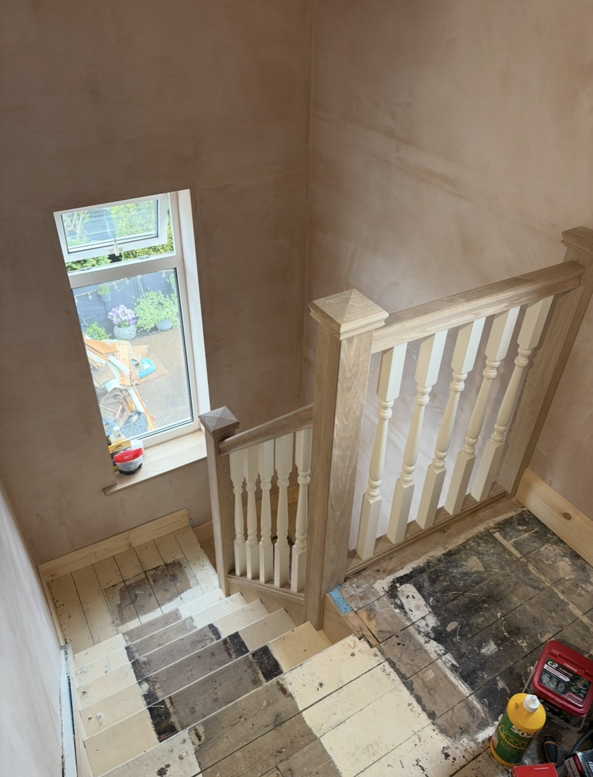 Bespoke staircase balustrade with turned spindles